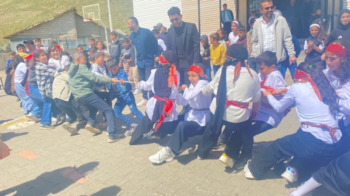 23 NİSAN ULUSAL EGEMENLİK VE ÇOCUK BAYRAMI COŞKUYLA KUTLANDI.